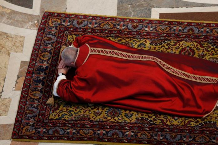 POPE GOOD FRIDAY VATICAN