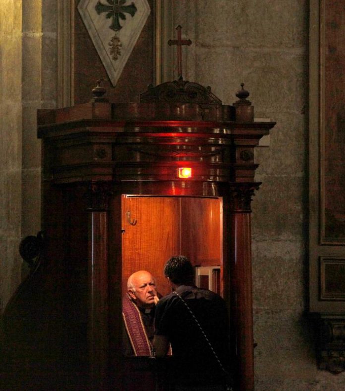 CONFESSION CARDINAL EZZATI CHILE