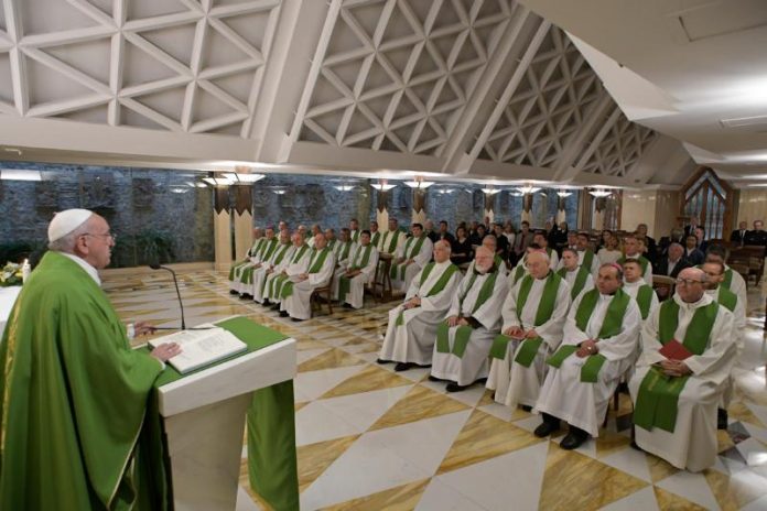 POPE MASS VATICAN BUSINESSMEN