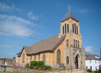 Parish Hosting Stained Glass Making Class